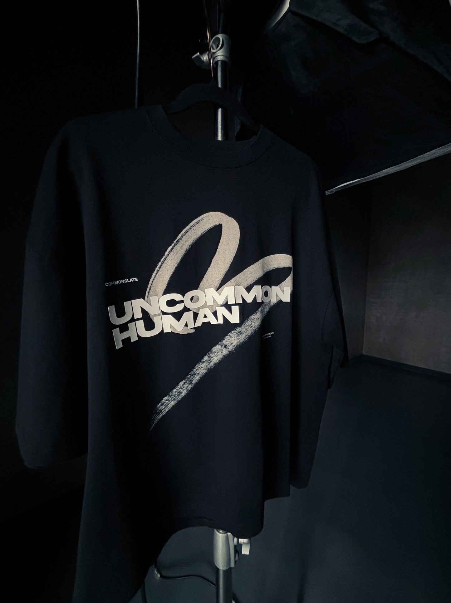 UNCOMMON HUMAN - Pocket Luxury Tee